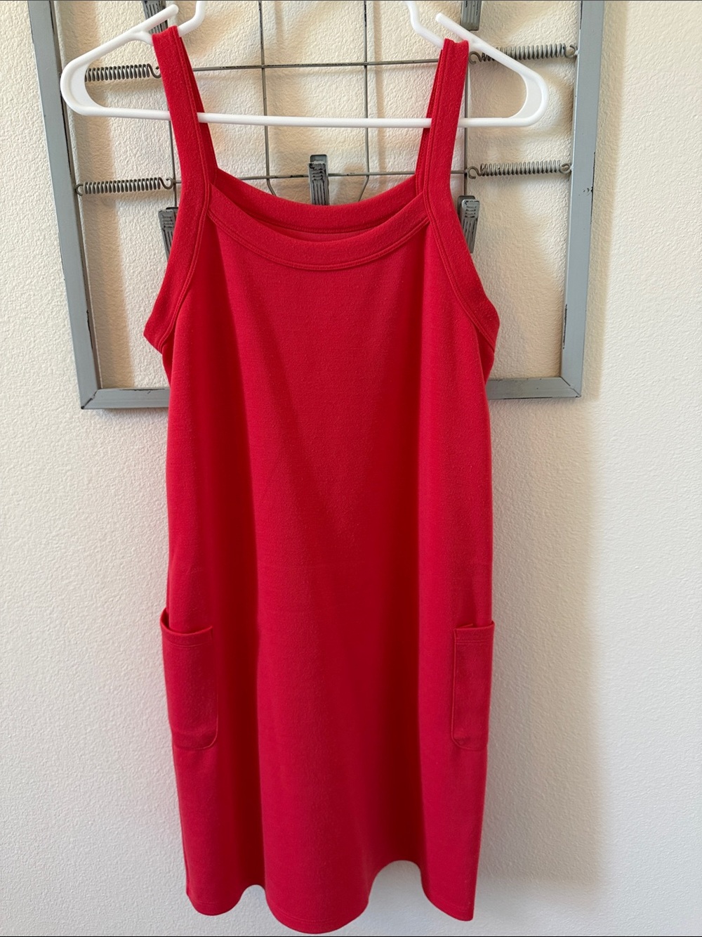 GAIAM Bright Red Sleeveless Pocket Shift Dress